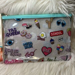 NWT Clear Zipper Organizer Sassy Pouch Pencil Case Beauty Bag Clutch